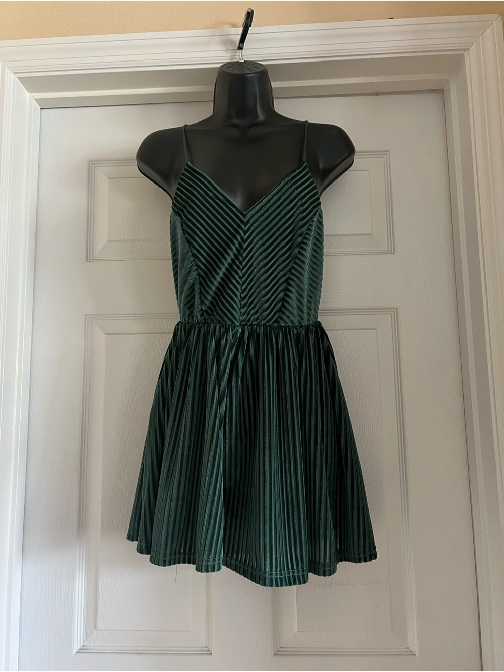 Fox&gray Emerald Green Velvet Pleated Mini Dress
